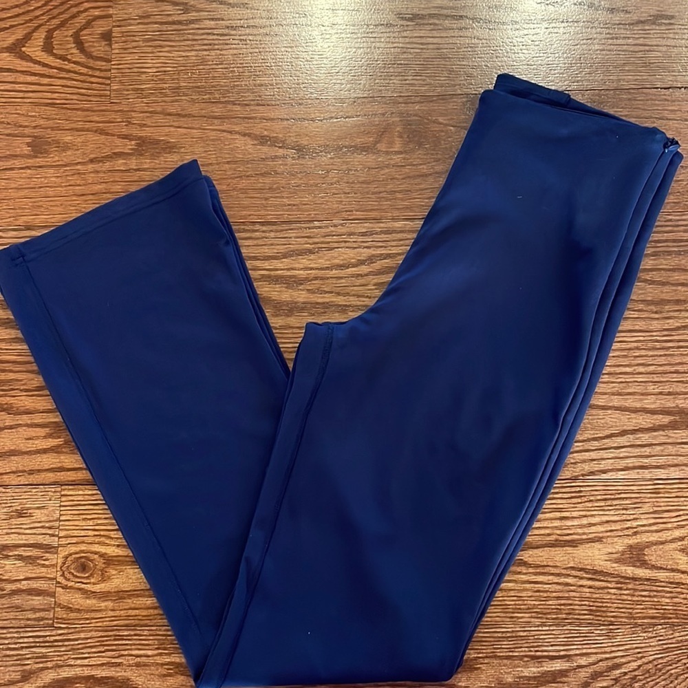 FABLETICS women’s PONTE 24/7 kick flare pants deep navy / side zip / size L